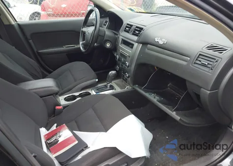 2010 Ford Fusion Hybrid from USA, damaged, VIN 3FADP0L36AR172270